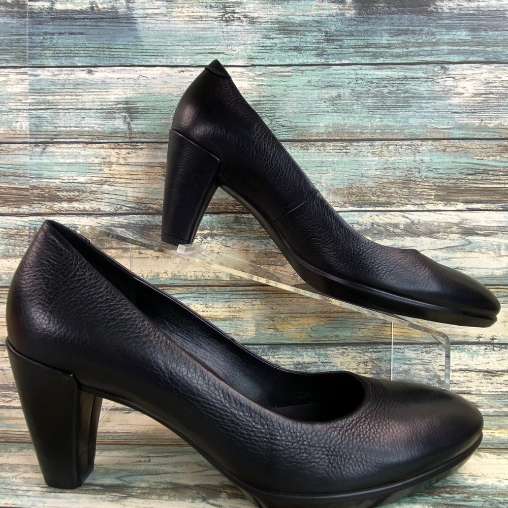 Ecco Pumps Shoes Heels Size 7-7.5M Black Leather Formal Work Office Dress Lightl